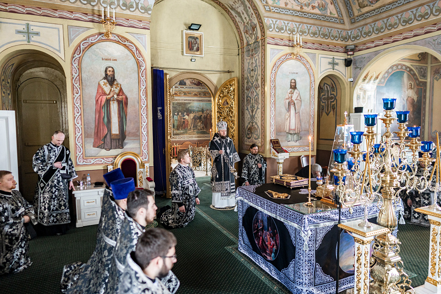 Литургия Преждеосвященных Даров в Троицком кафедральном соборе Подольска